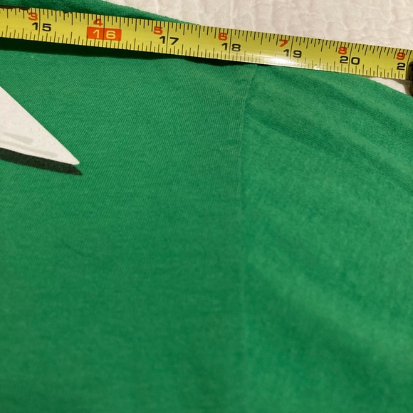 Christmas T-shirt Size Medium - Picture 5 of 7